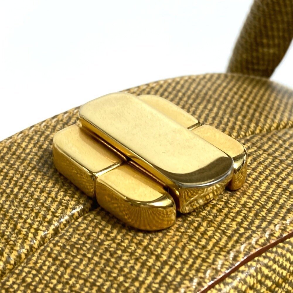 FENDI Cream Leather Shoulder Bag - Picture 13 of 16